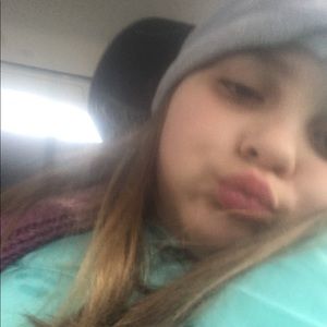 Meet your Posher, Hannah